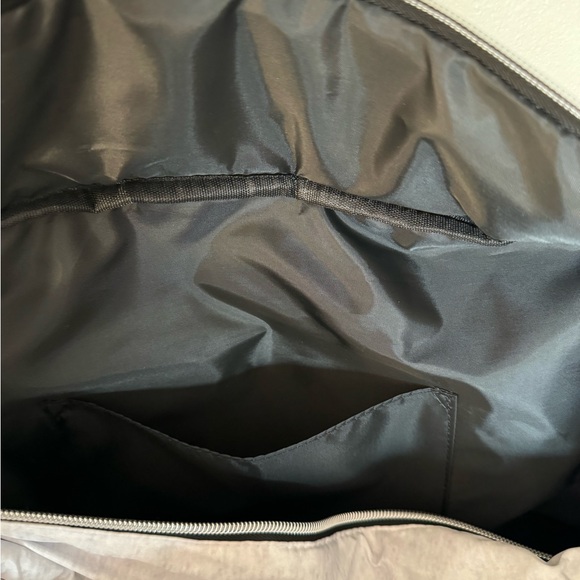 NWT! Disney Donald Duck Weekender/Travel Bag - Picture 9 of 11